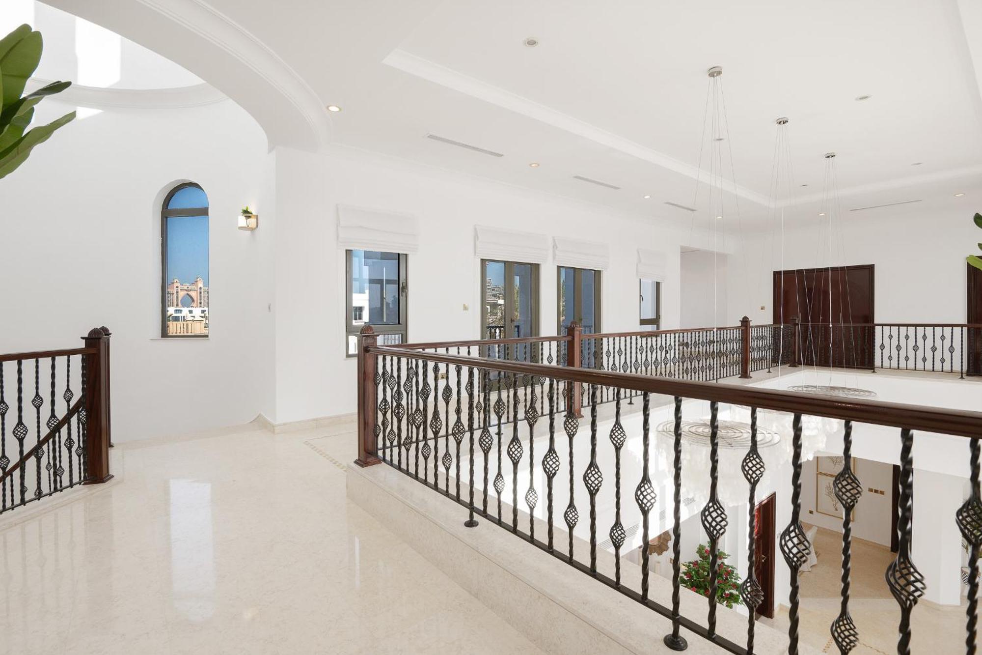 Frond K, Signature Villas, Palm Jumeirah - Mint