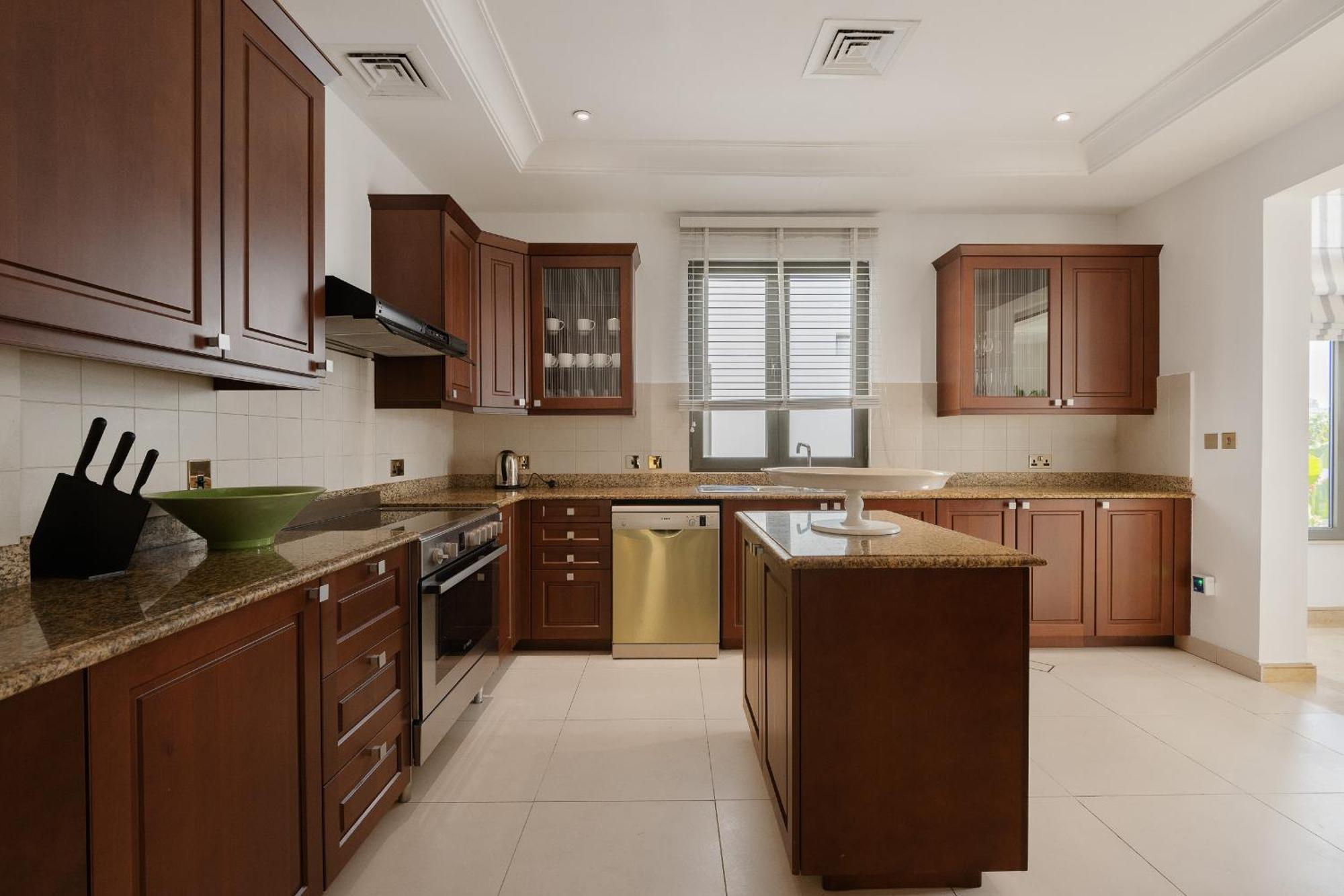 Villa Frond K, Signature Villas, Palm Jumeirah - Mint