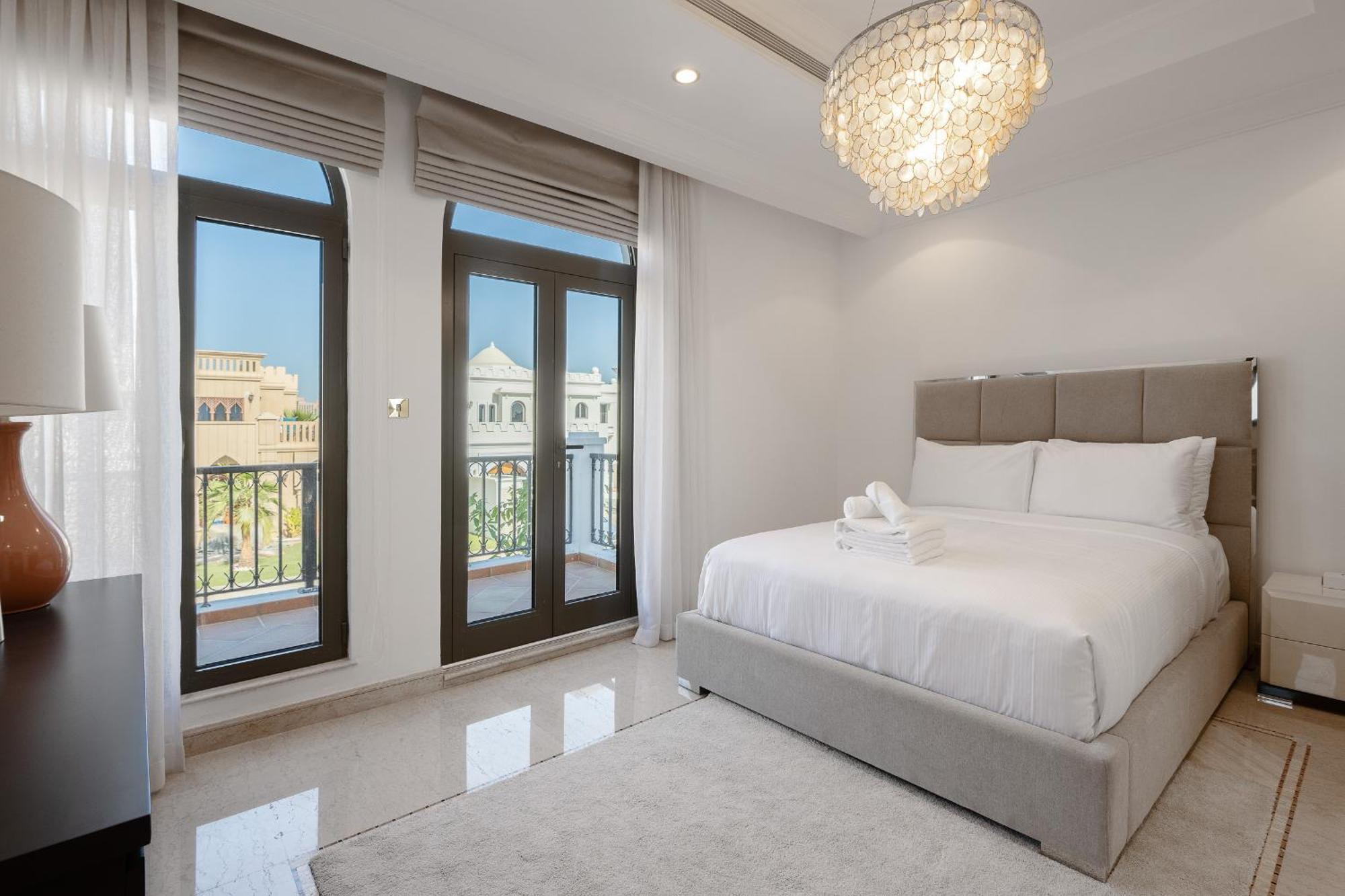 Frond K, Signature Villas, Palm Jumeirah - Mint *